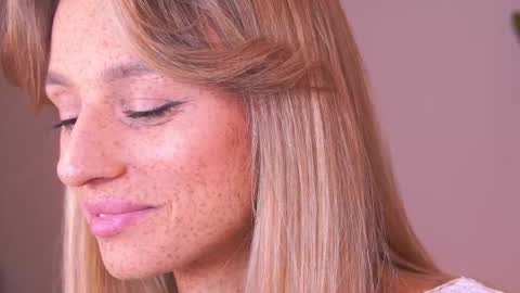 Snapshot of artease chatting on November 1, 11:01 am Arti Next Streams - online show from November 1, 11:01 am