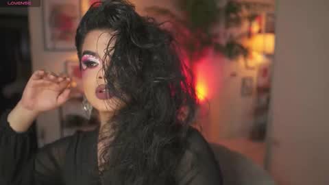 Chloe  online show from February 14, 11:45 pm