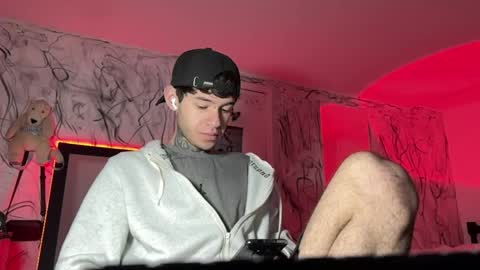   online show from February 4, 11:38 am