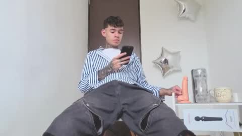   online show from September 10, 11:10 am