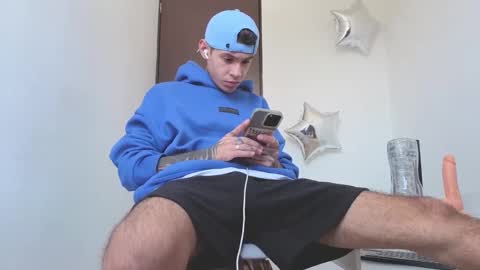   online show from September 12, 9:31 am