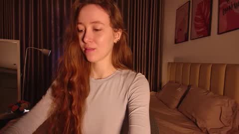 Snapshot of artexcite_ chatting on February 20, 3:25 am Lina online show from February 20, 3:25 am