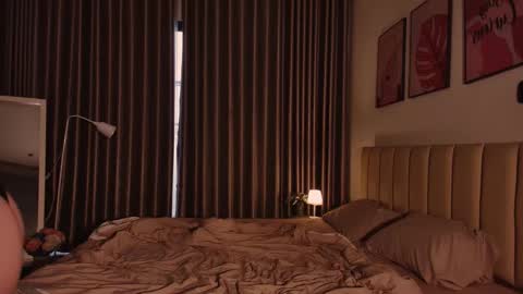 Snapshot of artexcite_ chatting on February 24, 1:36 am Lina online show from February 24, 1:36 am