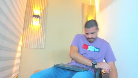 arthur_howard online show from January 13, 3:56 am