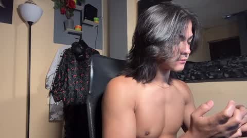 Snapshot of arthur_hunter chatting on September 29, 1:55 am I AM HERE online show from September 29, 1:55 am