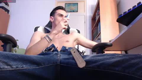 Artie online show from January 13, 9:47 am