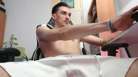 Artie online show from March 22, 10:29 am