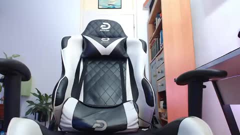 Artie online show from April 20, 8:06 am