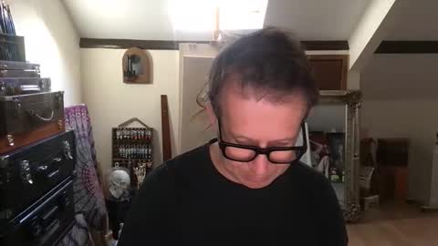 artisterotic online show from October 28, 9:57 am