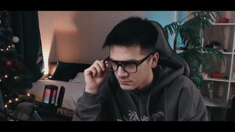 Artur Cumalot online show from December 17, 5:51 am