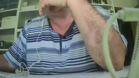 Snapshot of arturo200247 chatting on September 15, 3:06 am arturo200247 online show from September 15, 3:06 am