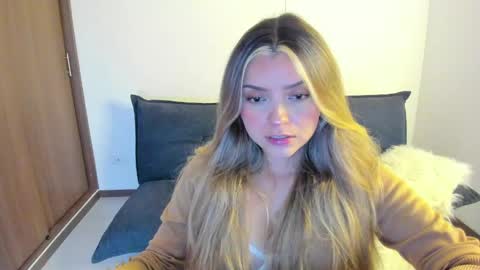 Snapshot of ary_cam230 chatting on April 29, 10:05 pm Zahaara online show from April 29, 10:05 pm