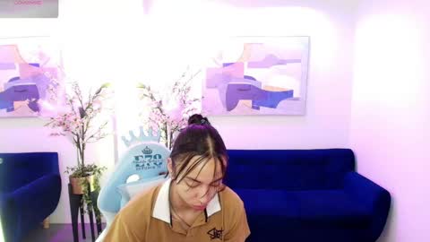 Snapshot of ary_gala chatting on May 18, 11:27 am ARY. online show from May 18, 11:27 am