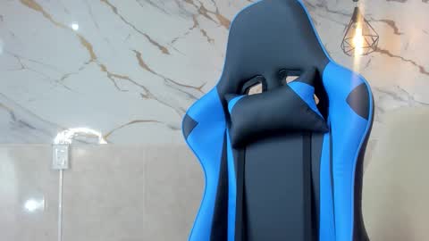 Ana online show from November 14, 4:06 pm