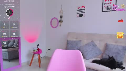 Snapshot of aryane_art_ chatting on June 9, 5:57 pm carol online show from June 9, 5:57 pm