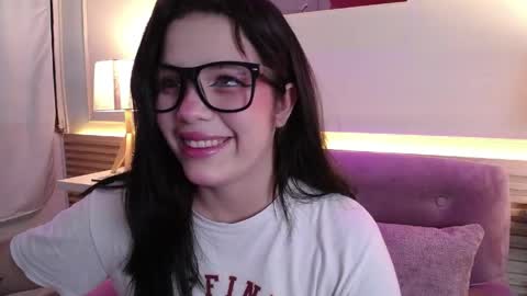 Snapshot of arybutty chatting on April 30, 7:09 pm Ary online show from April 30, 7:09 pm