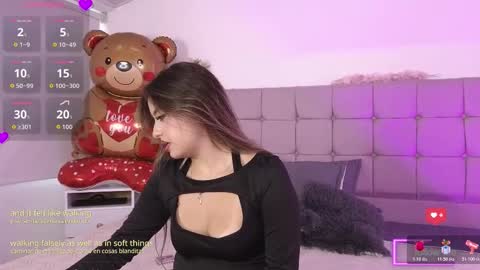 arycooper_ online show from March 18, 12:41 pm