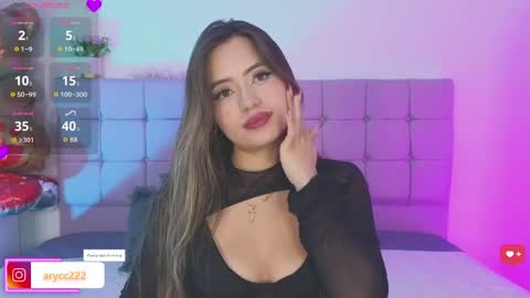 arycooper_ online show from April 14, 11:49 am