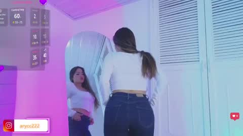 arycooper_ online show from April 18, 12:09 pm