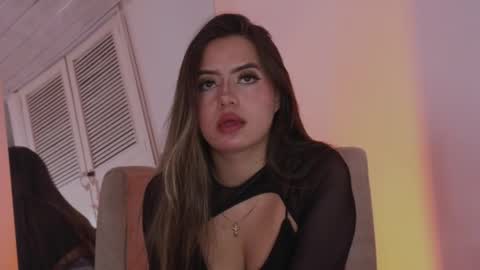 Snapshot of arycooper_ chatting on June 2, 2:19 pm arycooper_ online show from June 2, 2:19 pm