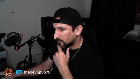 Snapshot of asanator101 chatting on July 10, 6:54 pm devilPup75 online show from July 10, 6:54 pm