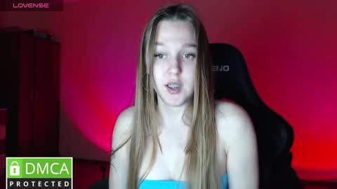 Snapshot of asela_dioli chatting on November 12, 4:51 pm Kristi your good friend with benefits online show from November 12, 4:51 pm