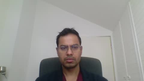 asharma1984xyz online show from April 7, 8:26 am
