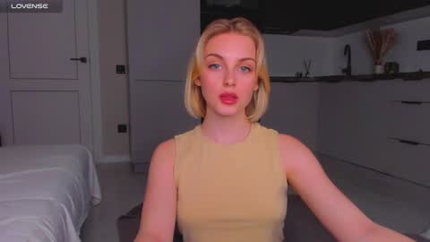 Snapshot of ashbunny_ chatting on December 1, 7:14 pm your pretty Ashley online show from December 1, 7:14 pm