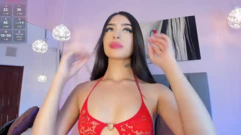 Snapshot of ashely_rous_ chatting on May 2, 7:41 pm Ashely online show from May 2, 7:41 pm