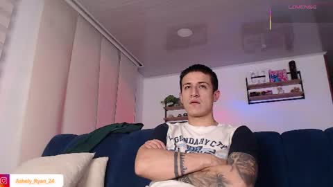 Snapshot of ashely_ryan24 chatting on July 19, 11:52 pm Ashley And Ryan online show from July 19, 11:52 pm