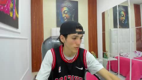 Snapshot of asher_costa chatting on April 30, 10:25 pm Asher Costa online show from April 30, 10:25 pm