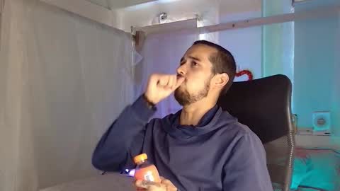 Snapshot of asherxxx_ chatting on March 1, 7:49 pm CARIBBEAN DREAM online show from March 1, 7:49 pm