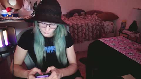 Snapshot of ashethegengar chatting on September 19, 6:52 pm Ashley Scarlett online show from September 19, 6:52 pm