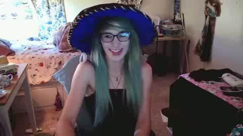 Snapshot of ashethegengar chatting on September 30, 7:19 pm Ashley Scarlett online show from September 30, 7:19 pm