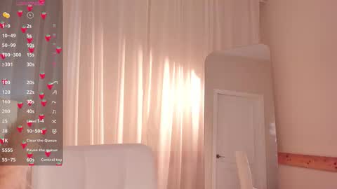 Ash online show from November 8, 12:27 pm