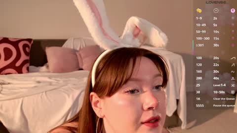 Ash online show from April 11, 12:20 pm