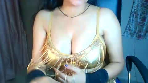 Snapshot of ashi_indian chatting on April 30, 5:30 pm ashi_indian online show from April 30, 5:30 pm