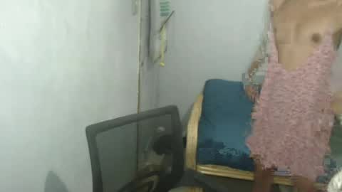 Snapshot of ashianna_babes chatting on June 15, 2:08 pm ashianna_babes online show from June 15, 2:08 pm