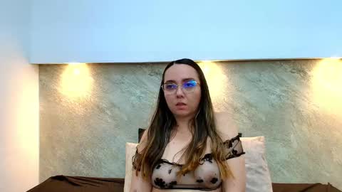 Asley Bennet online show from October 22, 6:02 am