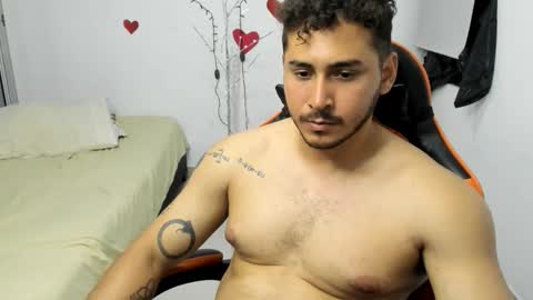 Snapshot of ashlan_king chatting on March 1, 4:14 am ashlan_king online show from March 1, 4:14 am