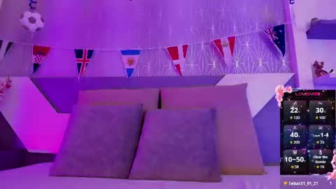 Snapshot of ashleey_vega chatting on June 13, 2:37 pm Ashleey Vega online show from June 13, 2:37 pm