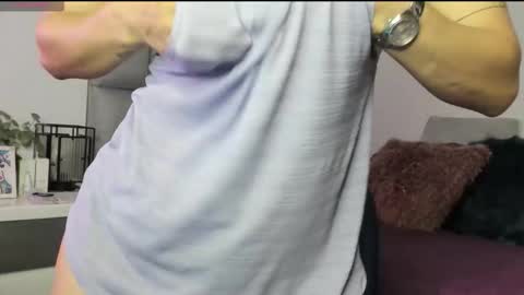 Snapshot of ashley_120 chatting on February 6, 11:41 pm Carolina online show from February 6, 11:41 pm