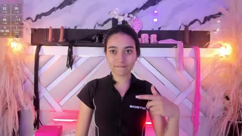 Snapshot of ashley_7777 chatting on May 3, 1:39 pm ashley_7777 online show from May 3, 1:39 pm