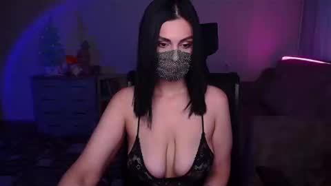 Snapshot of ashley__cooper__ chatting on January 6, 4:47 am   Yasmina   online show from January 6, 4:47 am