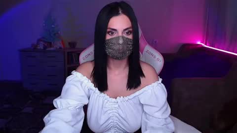 Snapshot of ashley__cooper__ chatting on February 1, 3:52 am   Yasmina   online show from February 1, 3:52 am