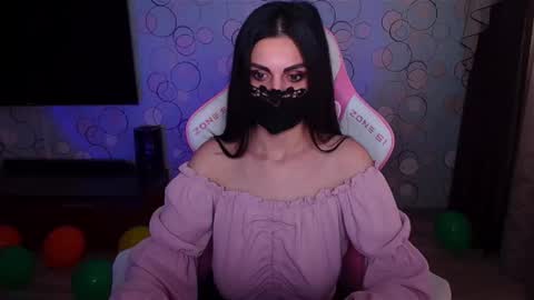   Yasmina   online show from March 27, 5:02 am