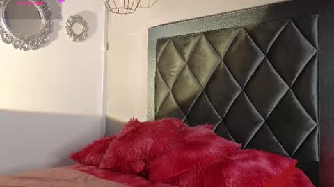 Snapshot of ashley__williamss chatting on July 17, 8:35 pm Ashley online show from July 17, 8:35 pm