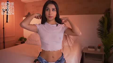 Snapshot of ashley_jones9 chatting on June 27, 2:34 pm Jessie 40off soy jessie1 online show from June 27, 2:34 pm