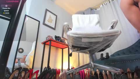 ashley_leon_ online show from November 30, 9:52 pm