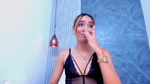 ashley_miller26 online show from February 2, 1:12 am